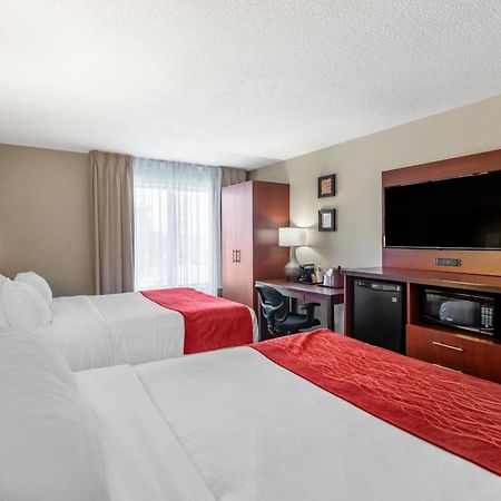 Comfort Inn Airport West Mississauga Dış mekan fotoğraf