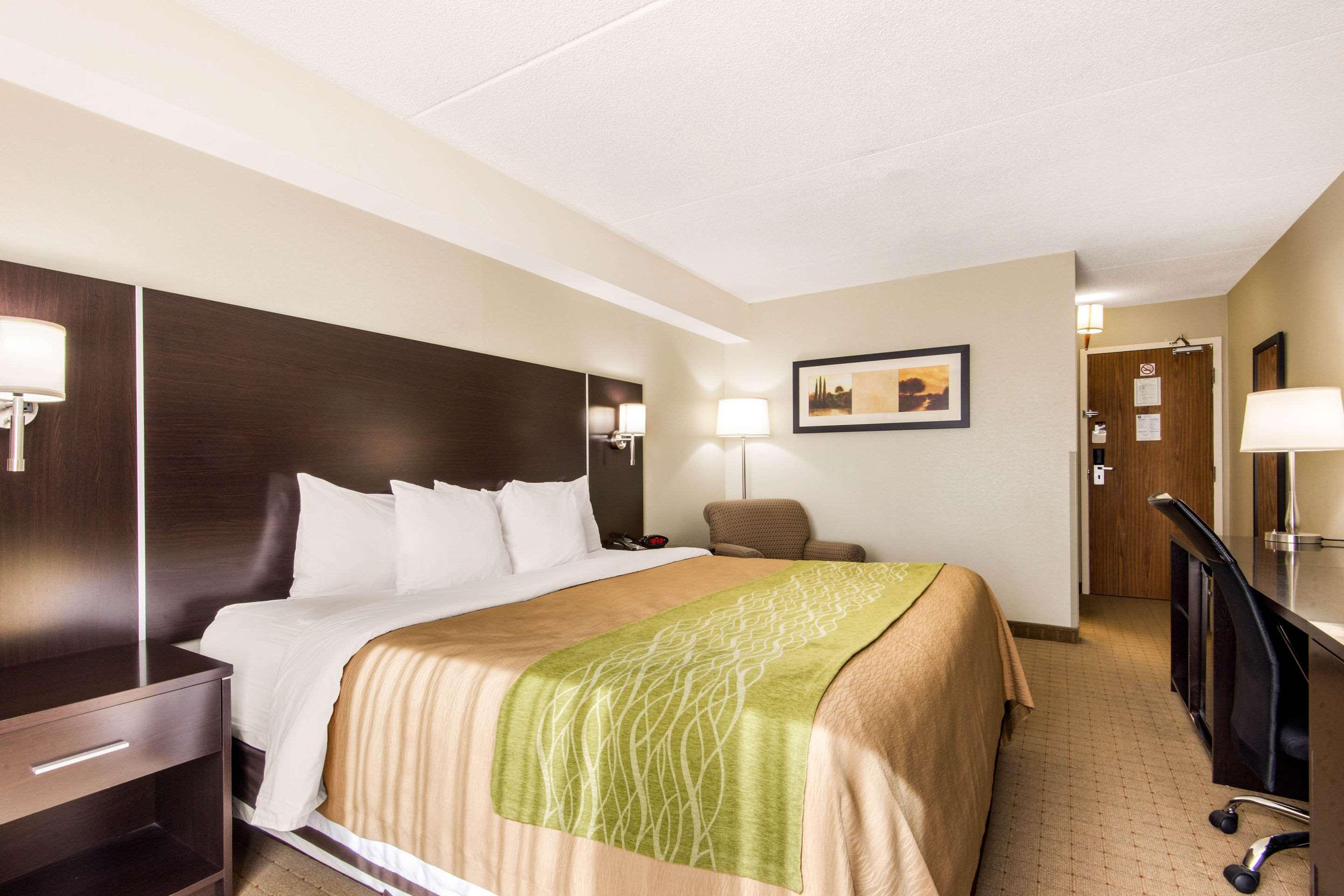 Comfort Inn Airport West Mississauga Dış mekan fotoğraf