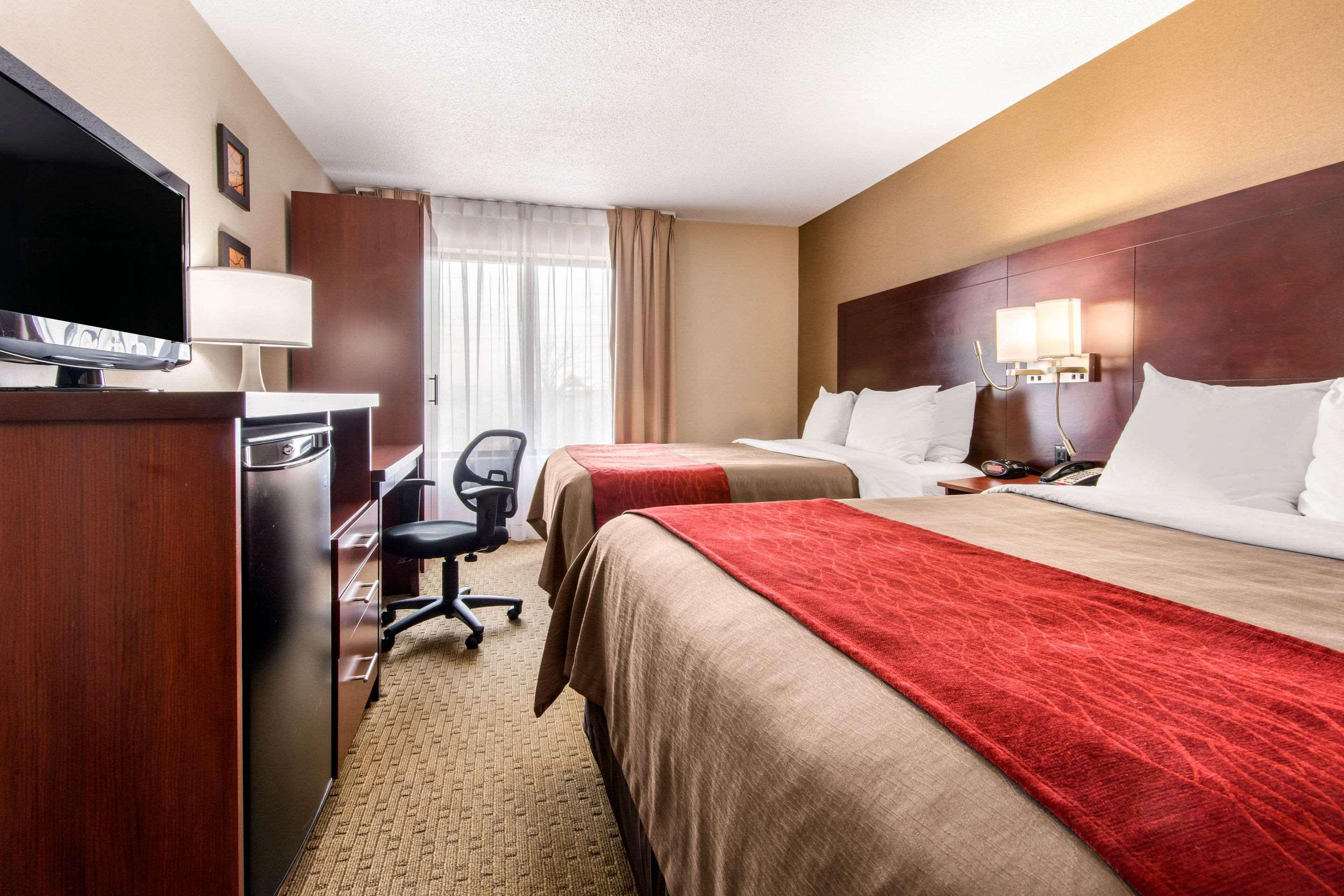 Comfort Inn Airport West Mississauga Dış mekan fotoğraf