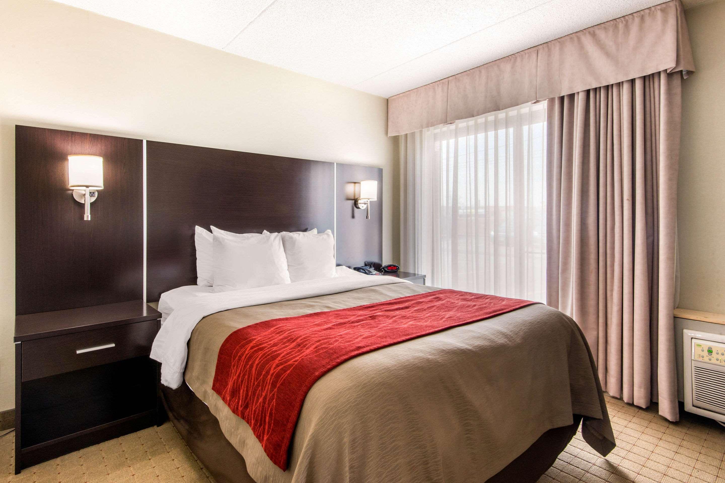 Comfort Inn Airport West Mississauga Dış mekan fotoğraf