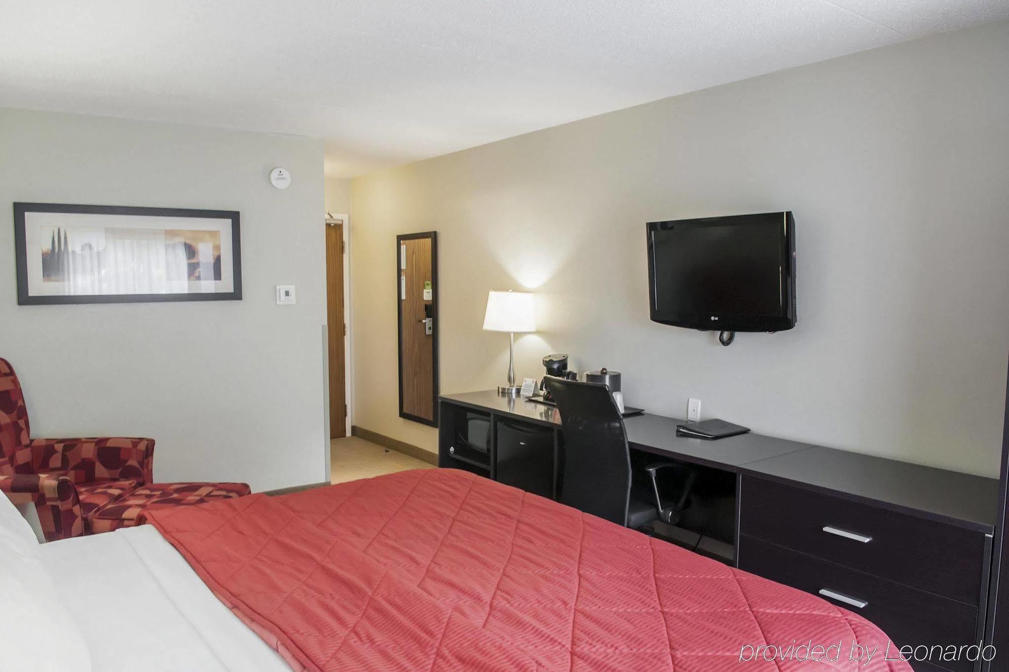 Comfort Inn Airport West Mississauga Dış mekan fotoğraf