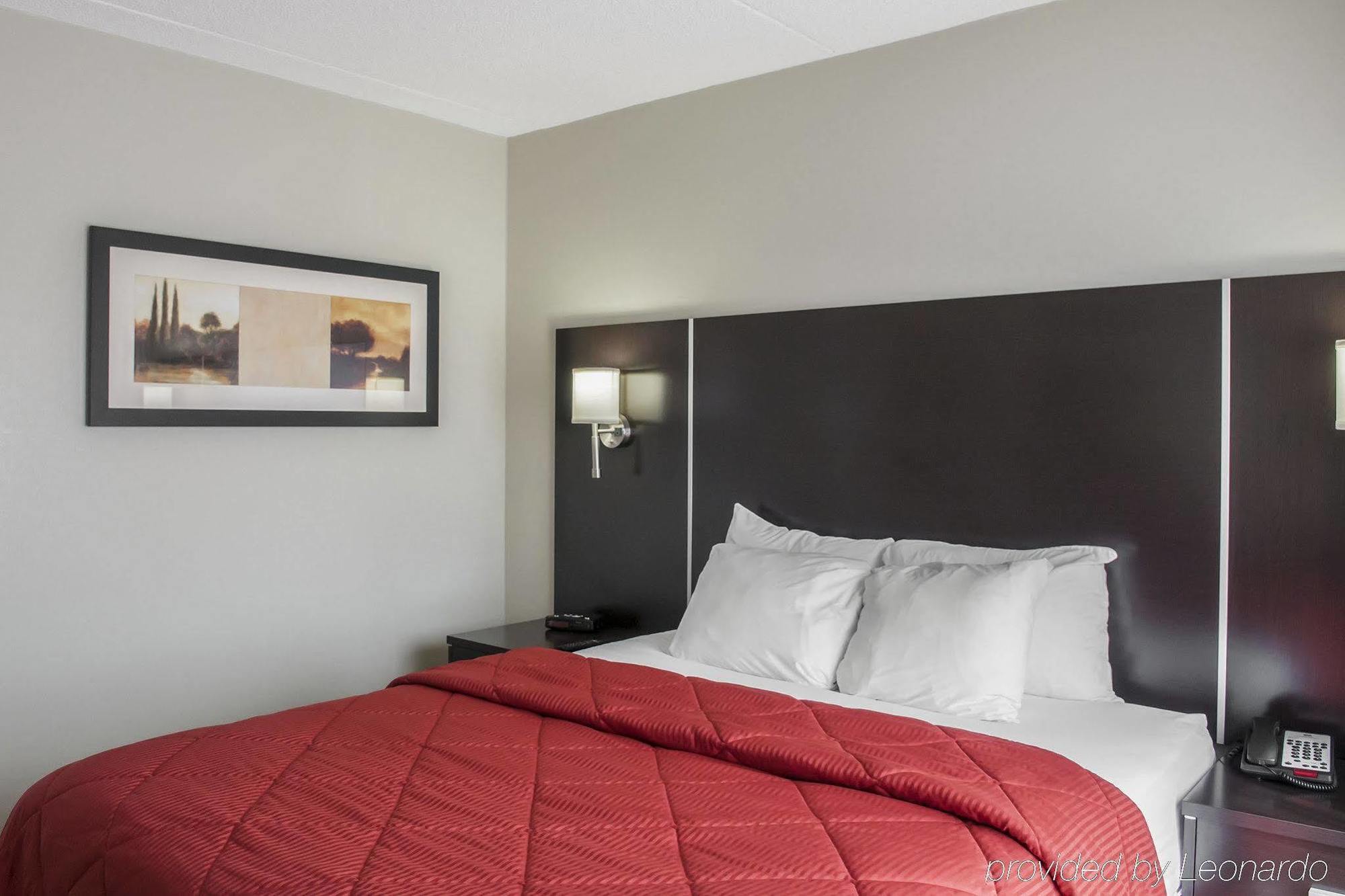 Comfort Inn Airport West Mississauga Dış mekan fotoğraf