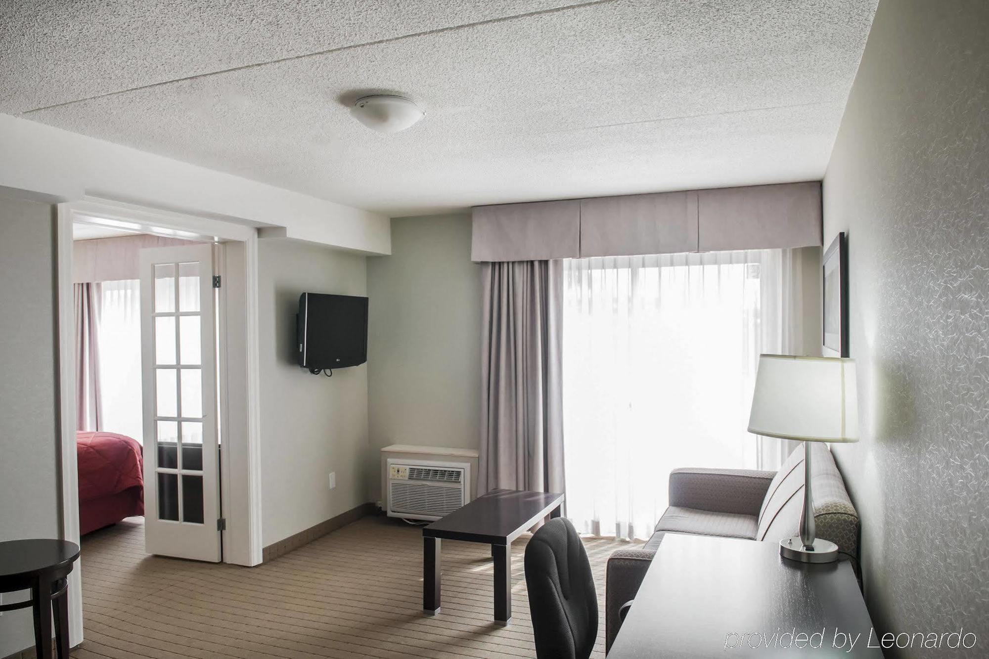 Comfort Inn Airport West Mississauga Dış mekan fotoğraf